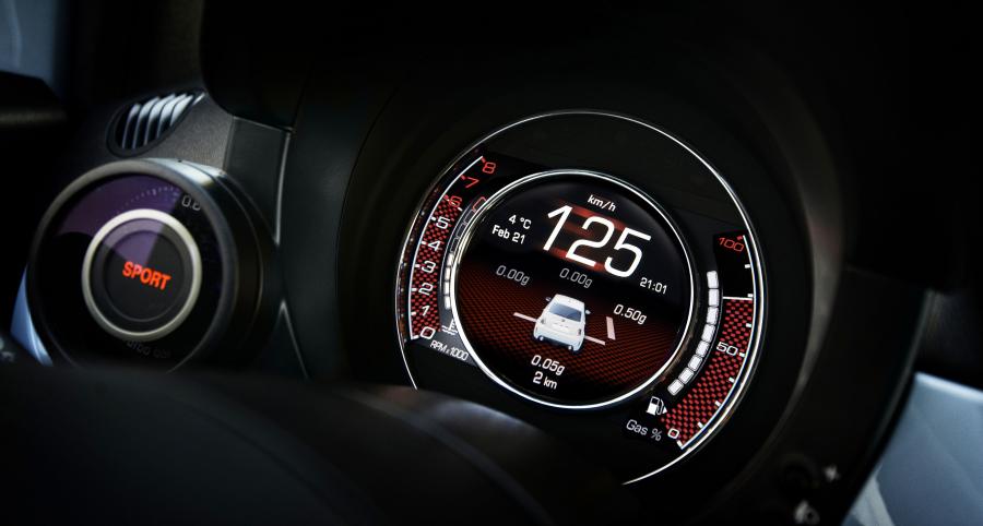 Панель приборов Abarth 595C 2014 года  (фото 4 из 4)